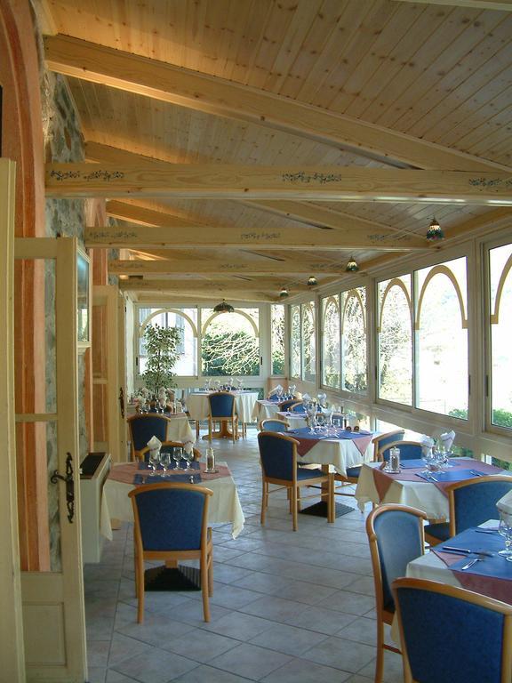 Hotel Le Mirval La Brigue Exterior foto
